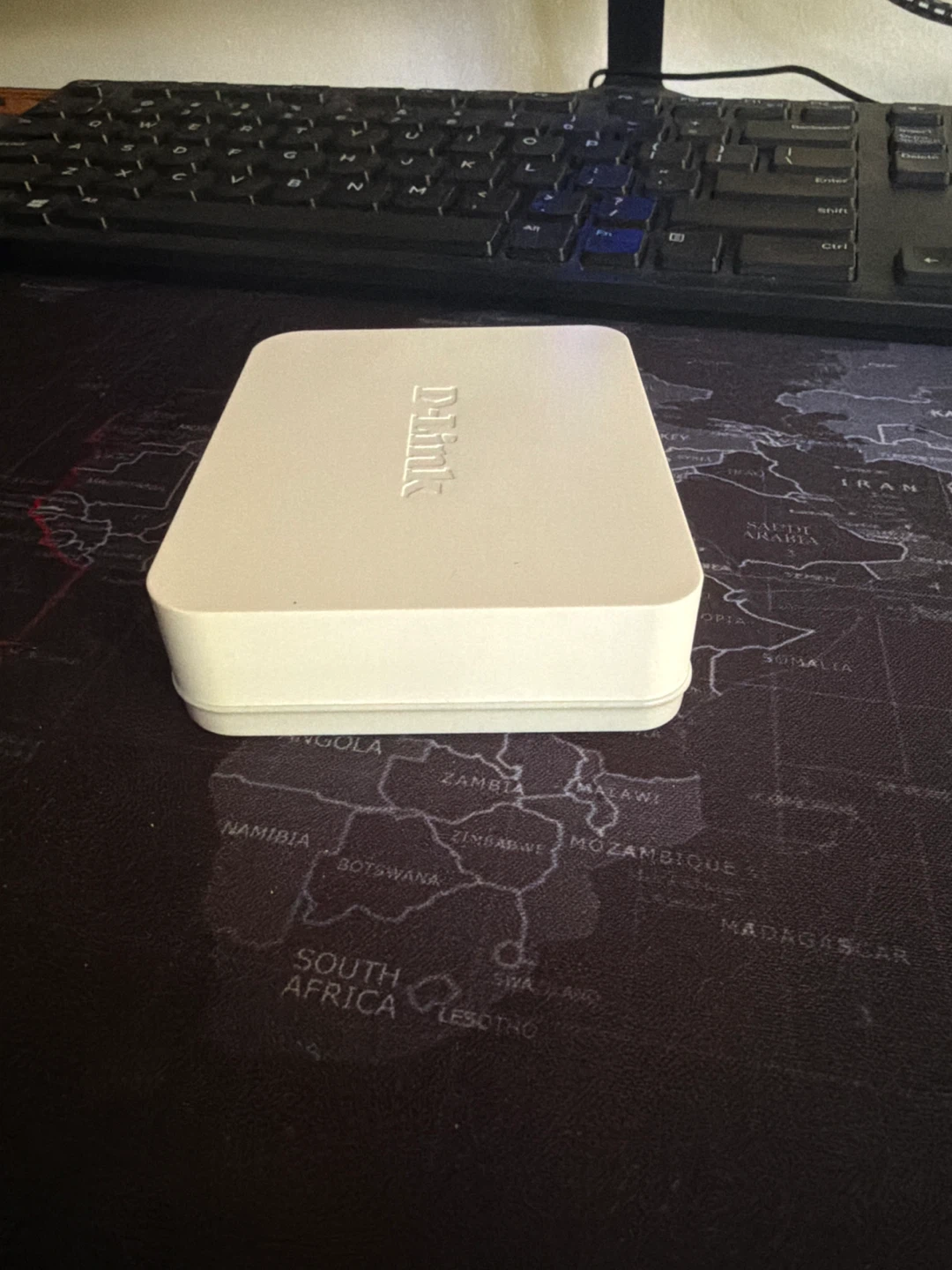 D-Link 5-Port Unmanaged Desktop Gigabit Ethernet Switch - photo 4