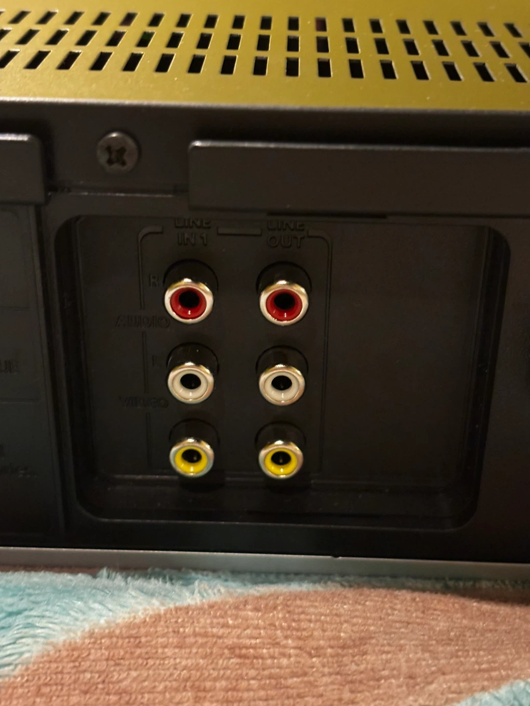 Sony SLV-D380P DVD Player / VCR Combo - photo 3