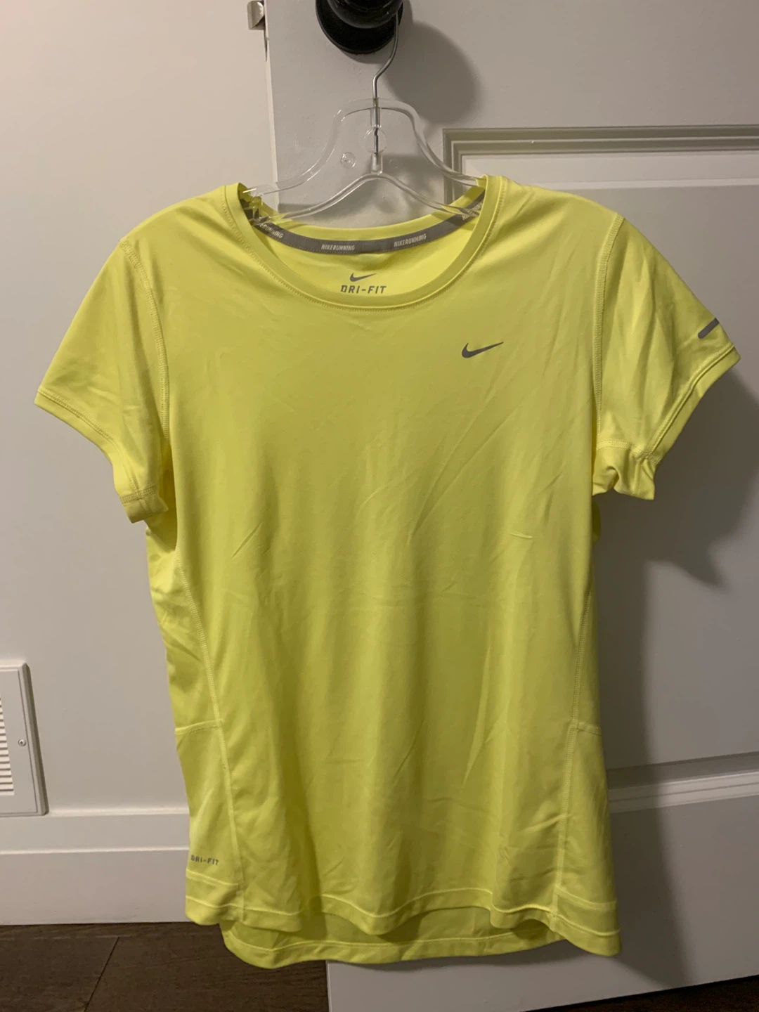 Nike Dri-FIT Running T-Shirt - Yellow - Medium