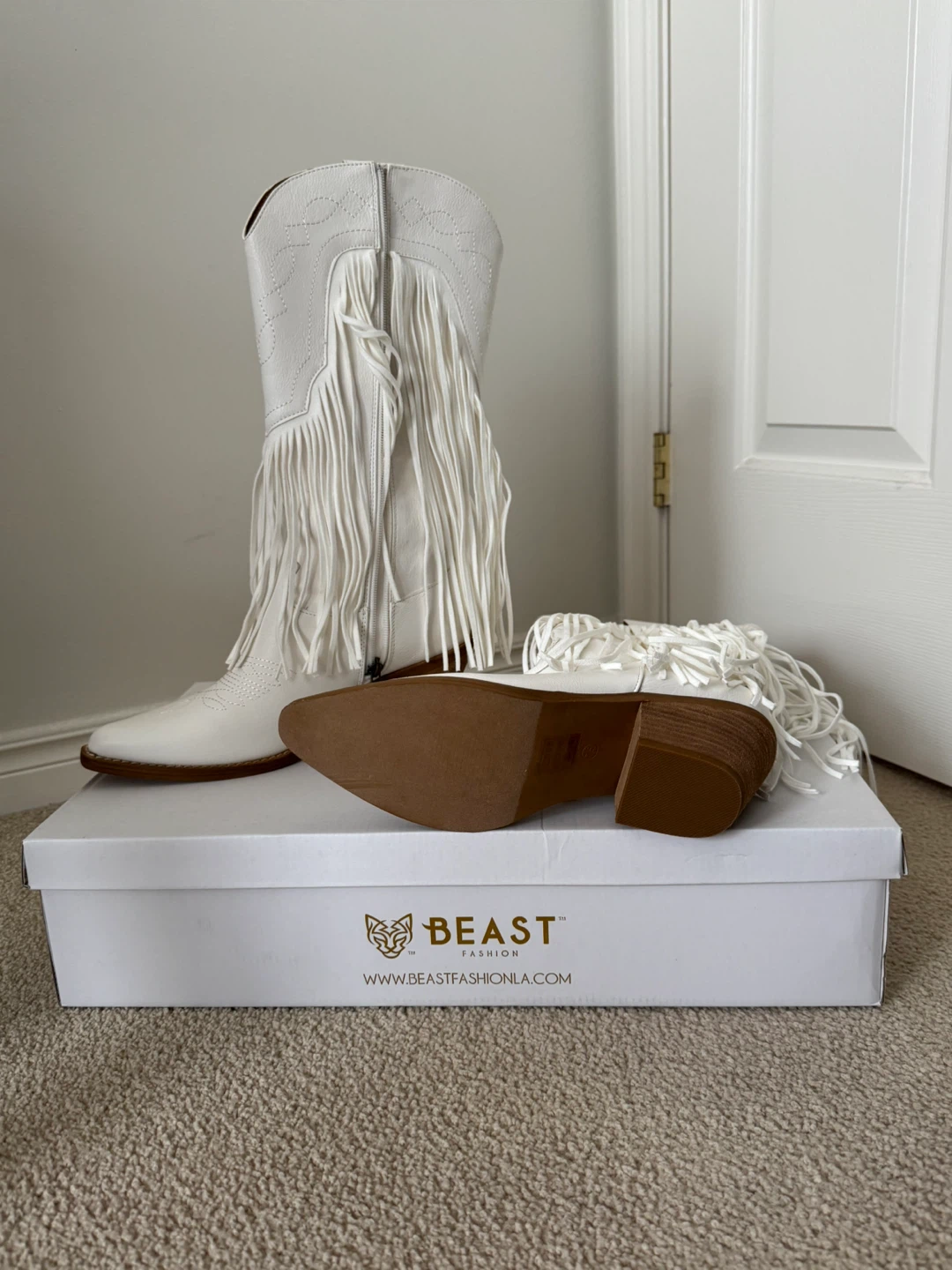 White Fringed Cowboy Boots **New - photo 2