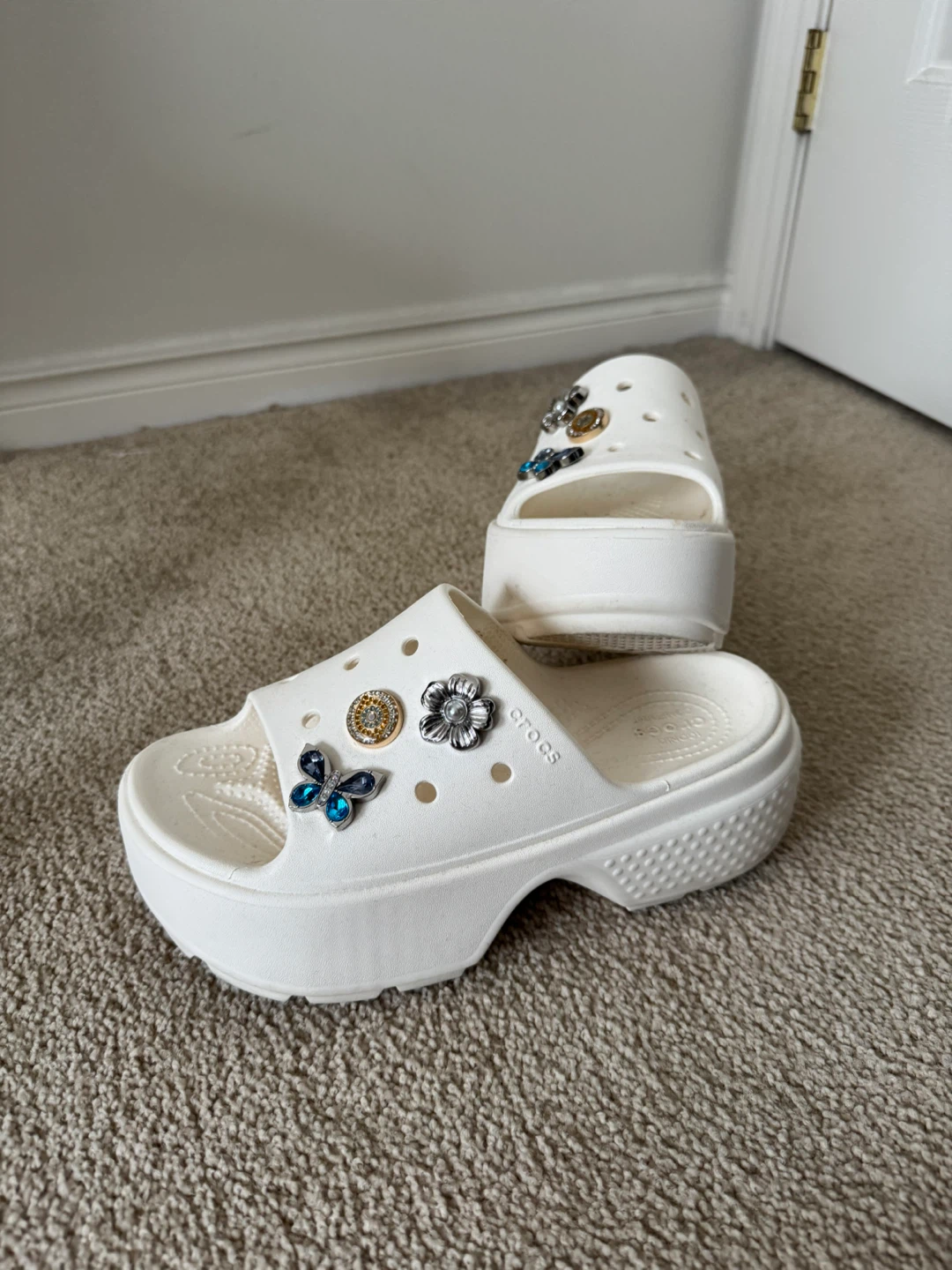 White Crocs Platform Slides with Charms - photo 3