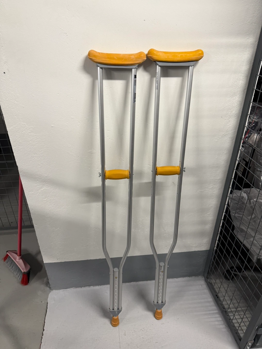 Adult Crutches - Adjustable Height