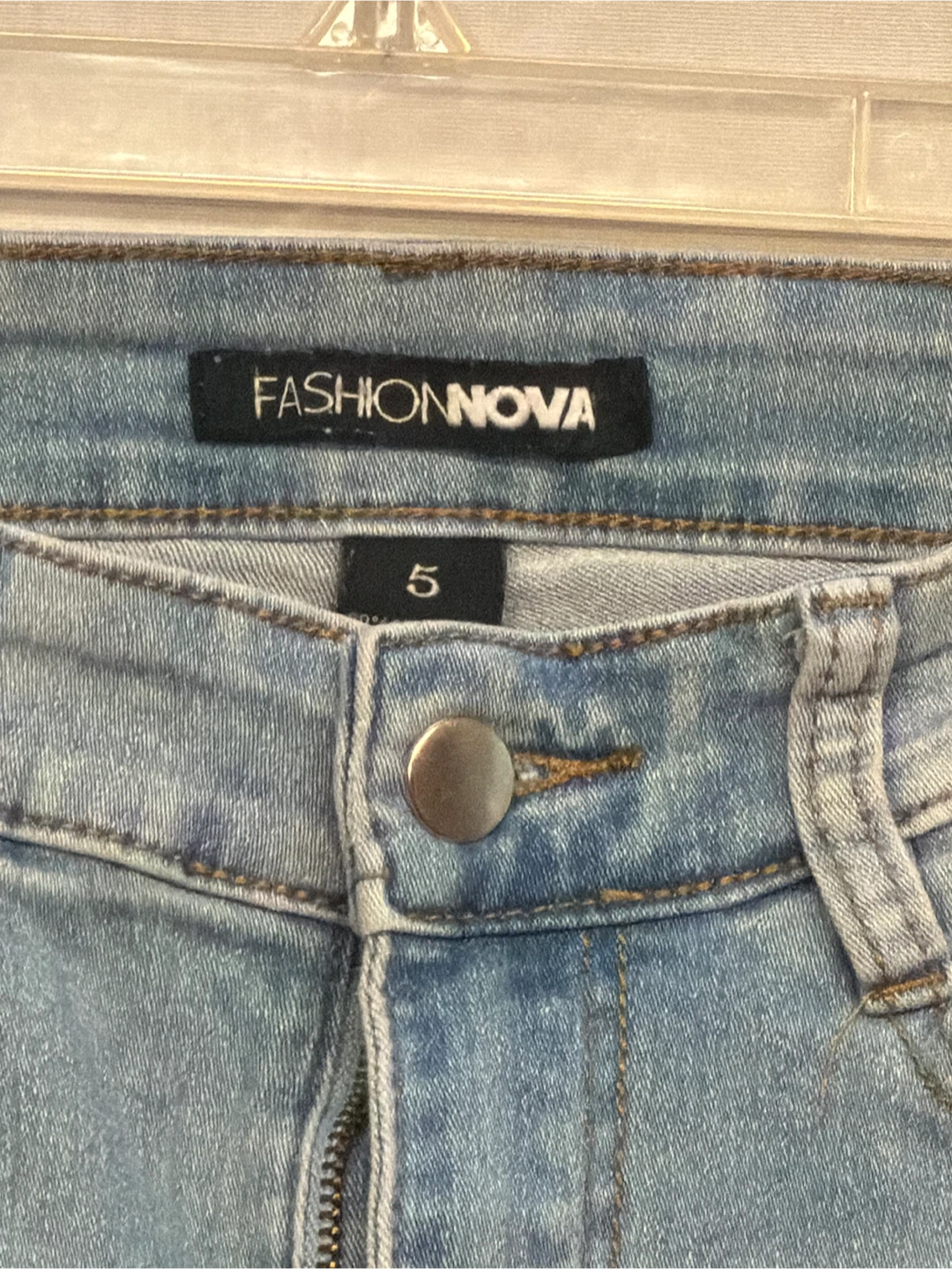 Fashion Nova Light Wash Distressed Skinny Jeans Size 5 - photo 3