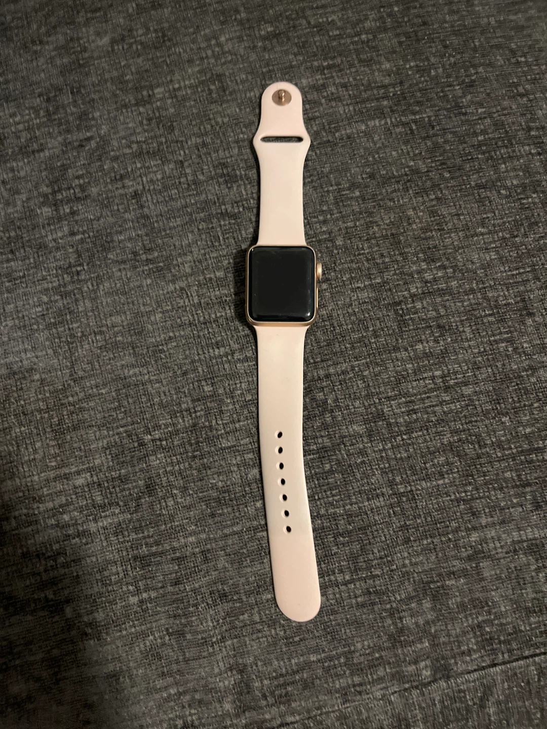 Apple Watch Series 3 - Gold Aluminum Case - Pink Band
