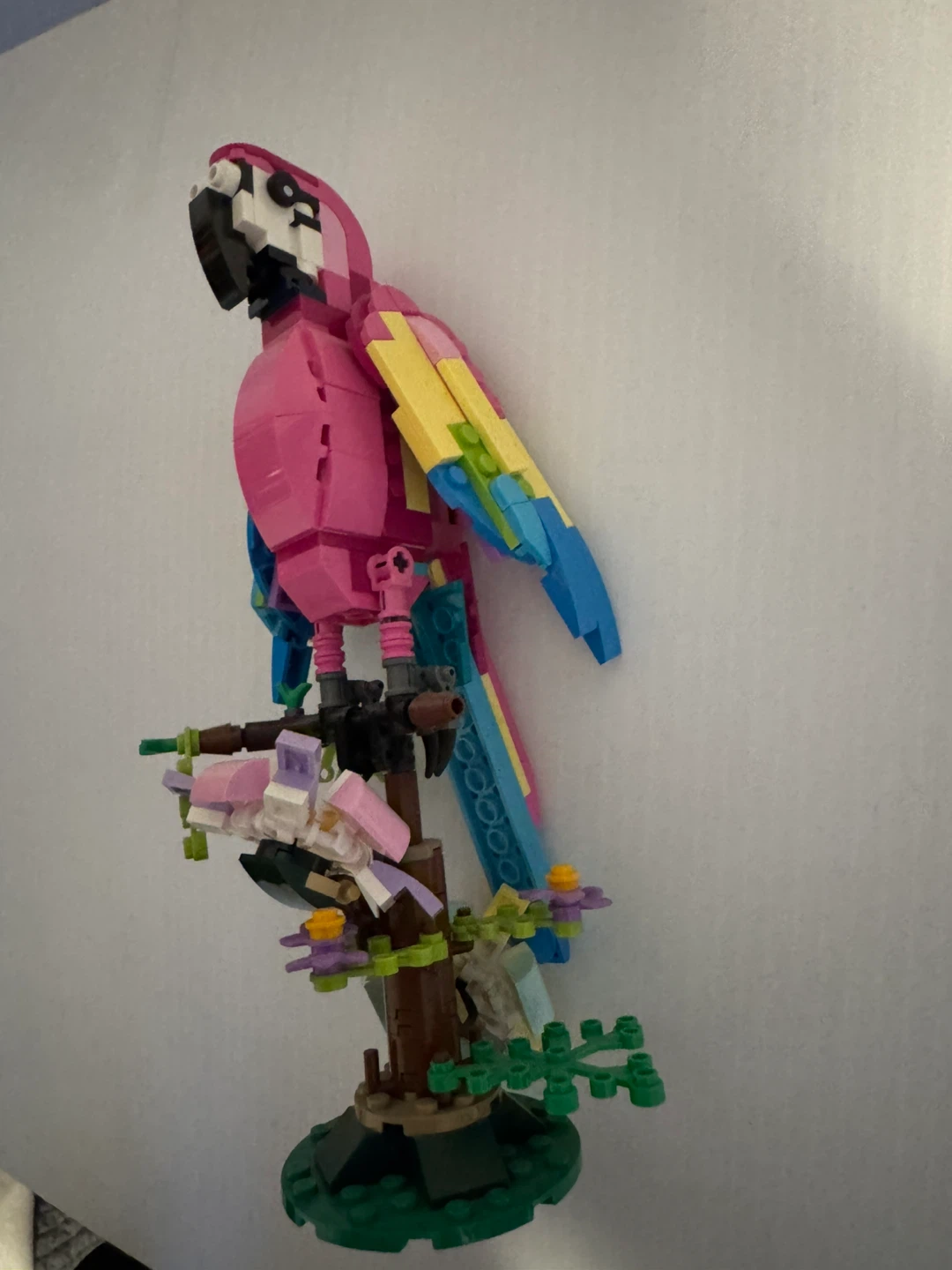 LEGO Pink Parrot Building Set