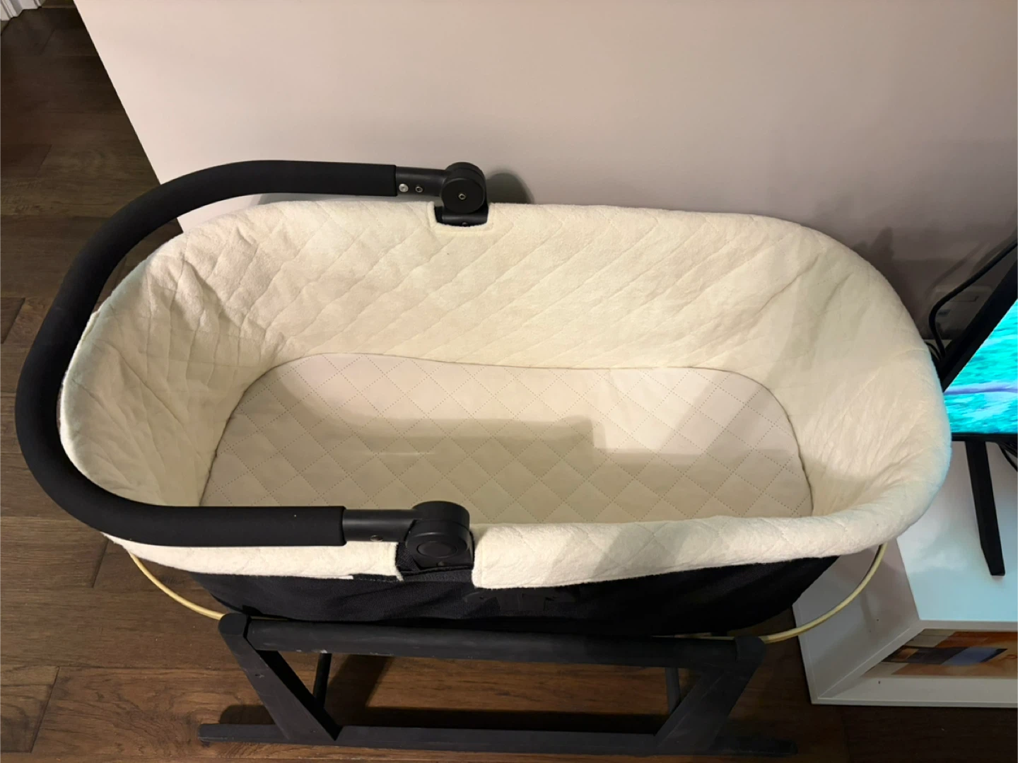 Uppababy bassinet with jolly jumper stand - photo 4
