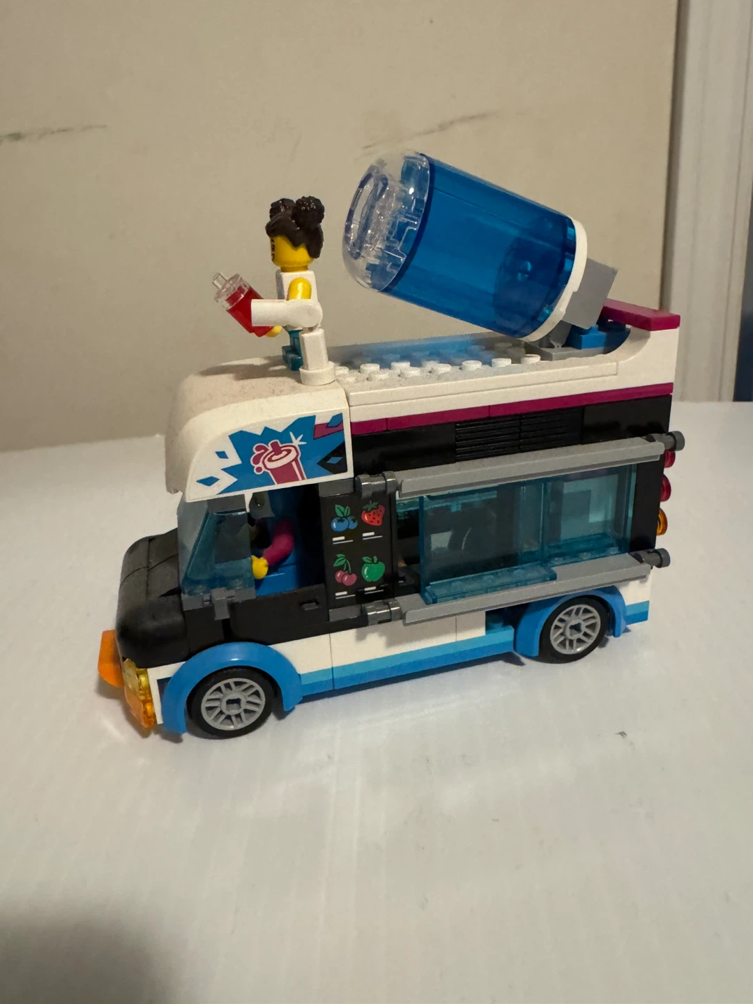 Lego city penguin slushy van