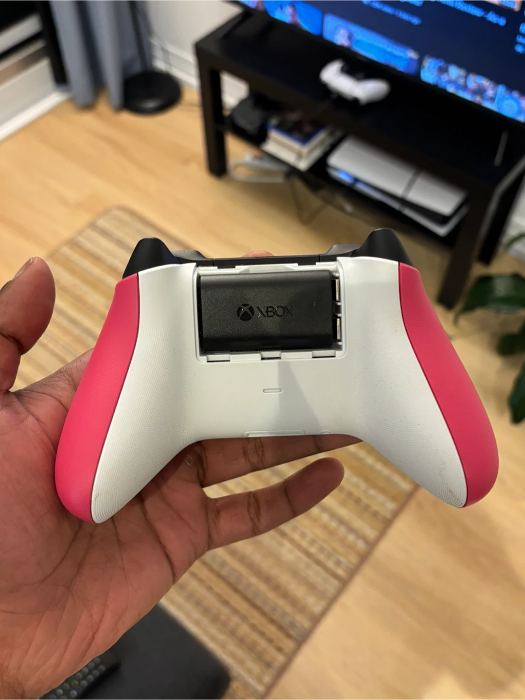 Xbox Wireless Controller - photo 2