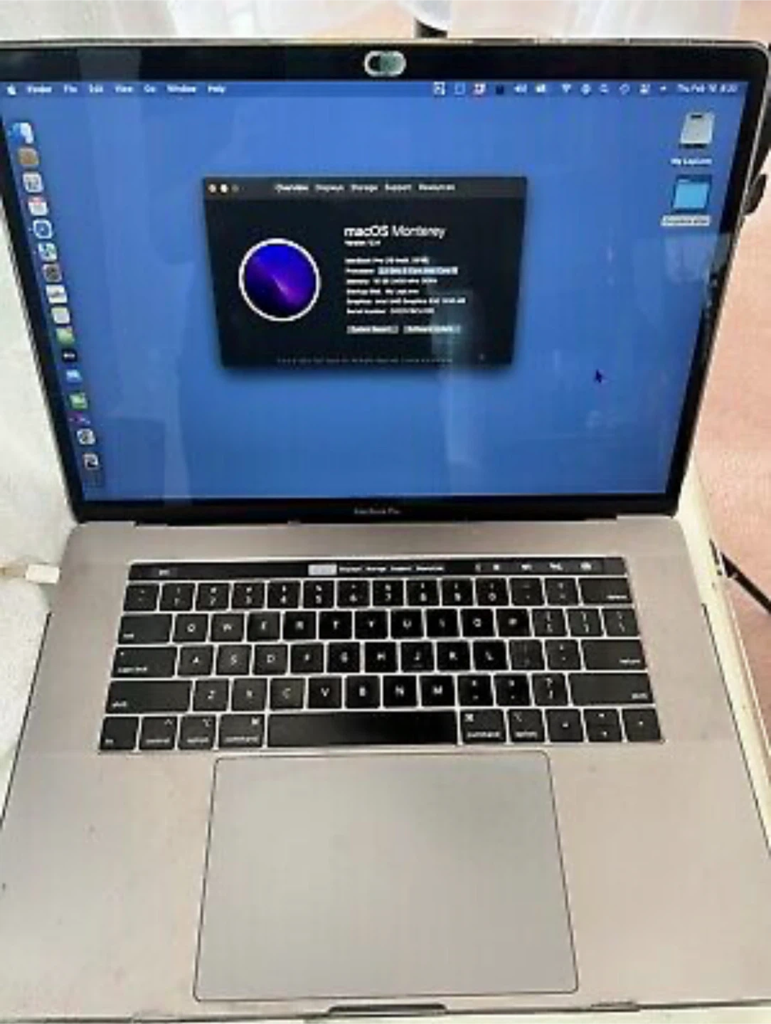 MacBook Pro 15” Touch Bar 1tb ssd 16gb ram i7