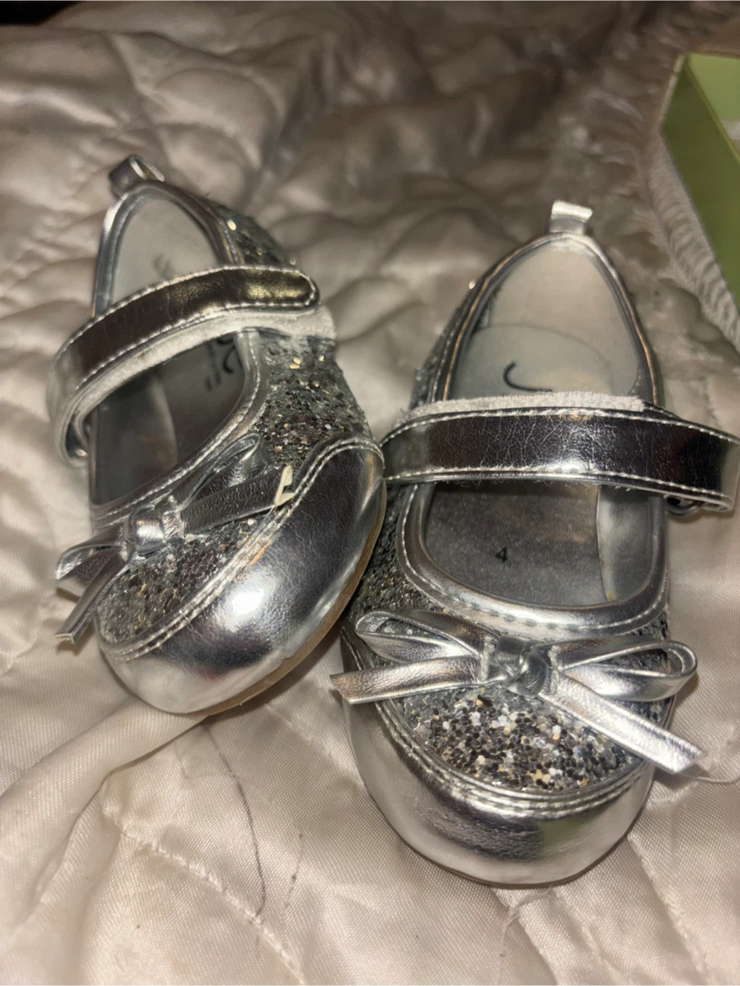 Toddler Silver Glitter Shoes Size 2W - photo 2