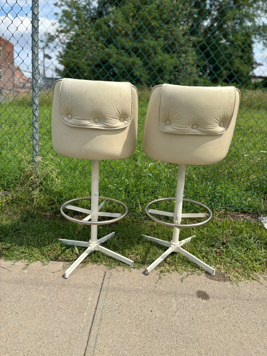 Midcentury Admiral Swivel Bar Stools - photo 3