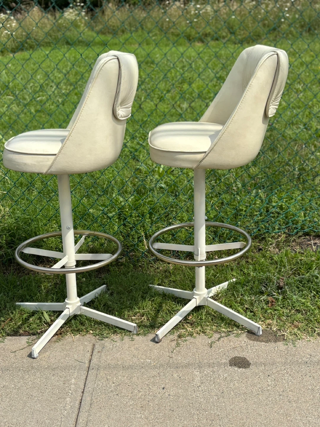 Midcentury Admiral Swivel Bar Stools - photo 2
