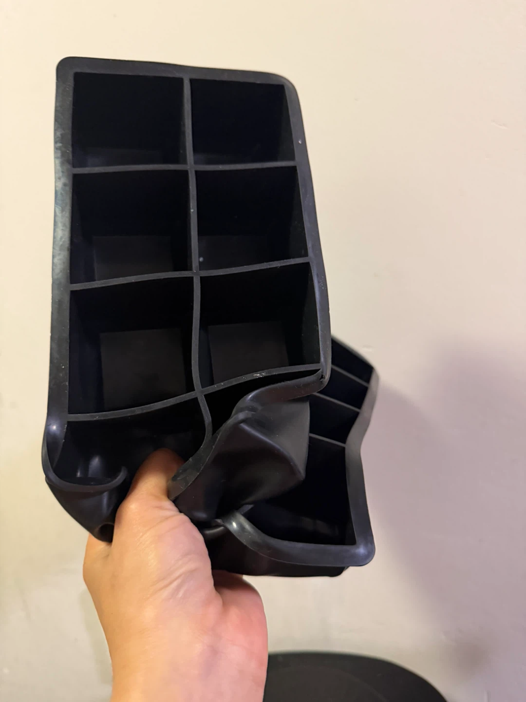 Set of 2 Black Silicone Ice Cube Trays - photo 5