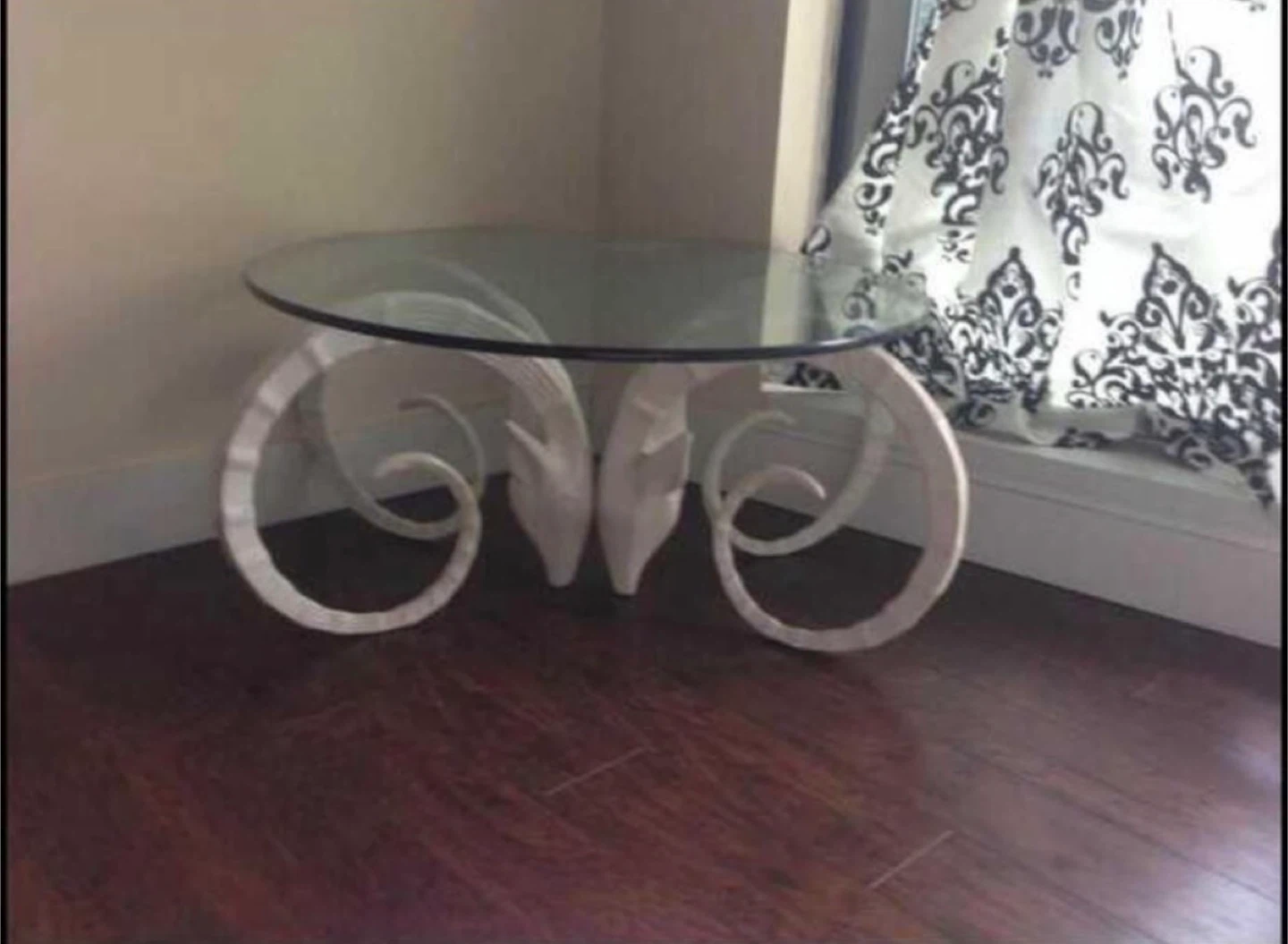 Heavy Cast Metal Ram Head Table Base - photo 2