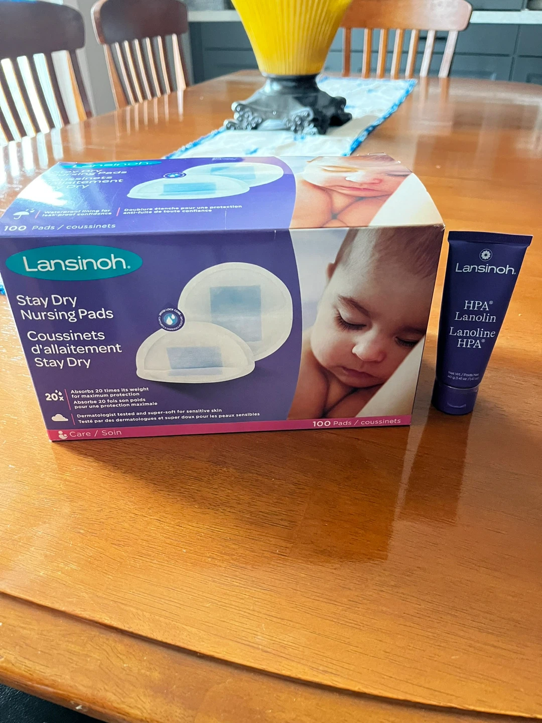 Lansinoh Stay Dry Nursing Pads with Lanolin Cream
