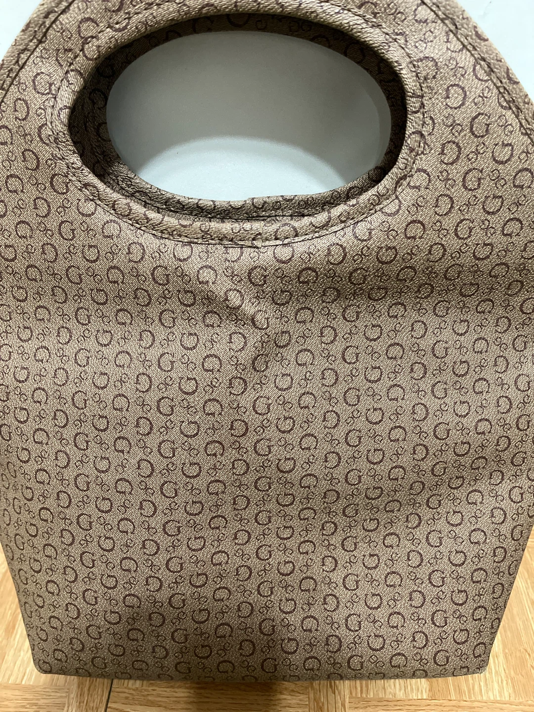 GUESS Lunch Tote Bag - photo 3
