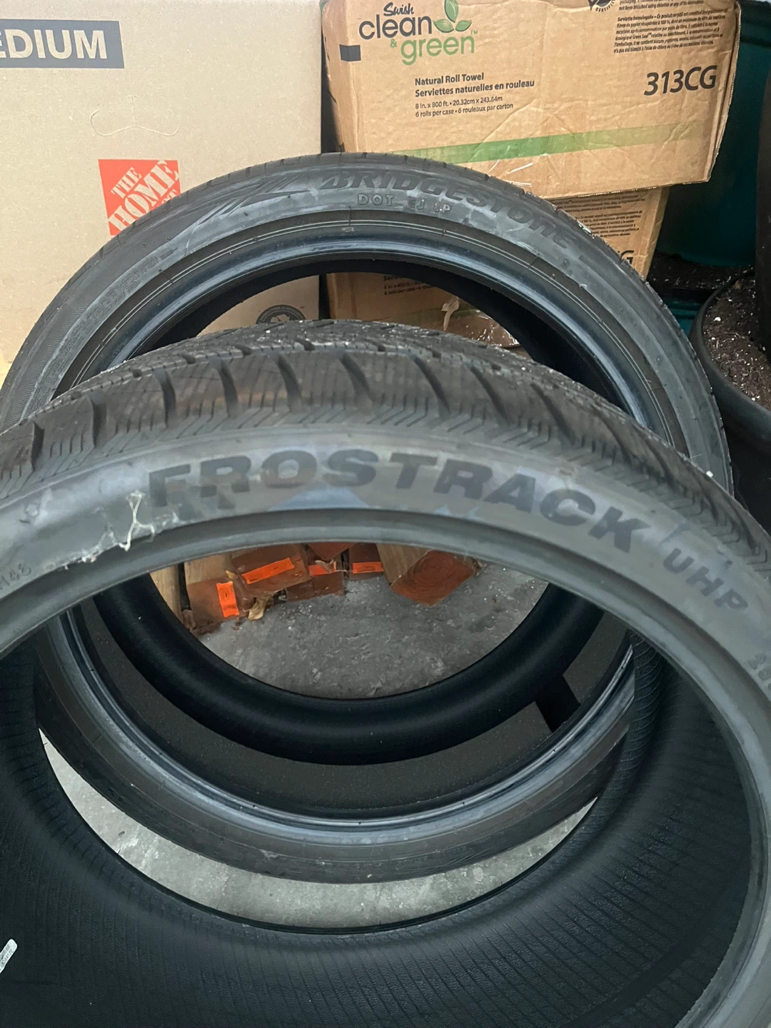 All season run flat tires and winter tires - photo 2