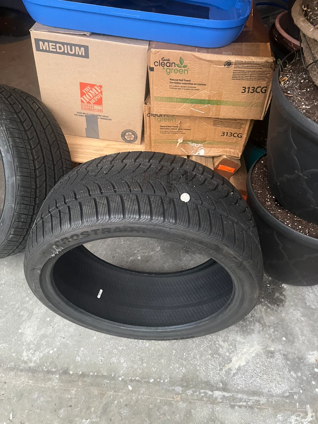 All season run flat tires and winter tires - photo 3