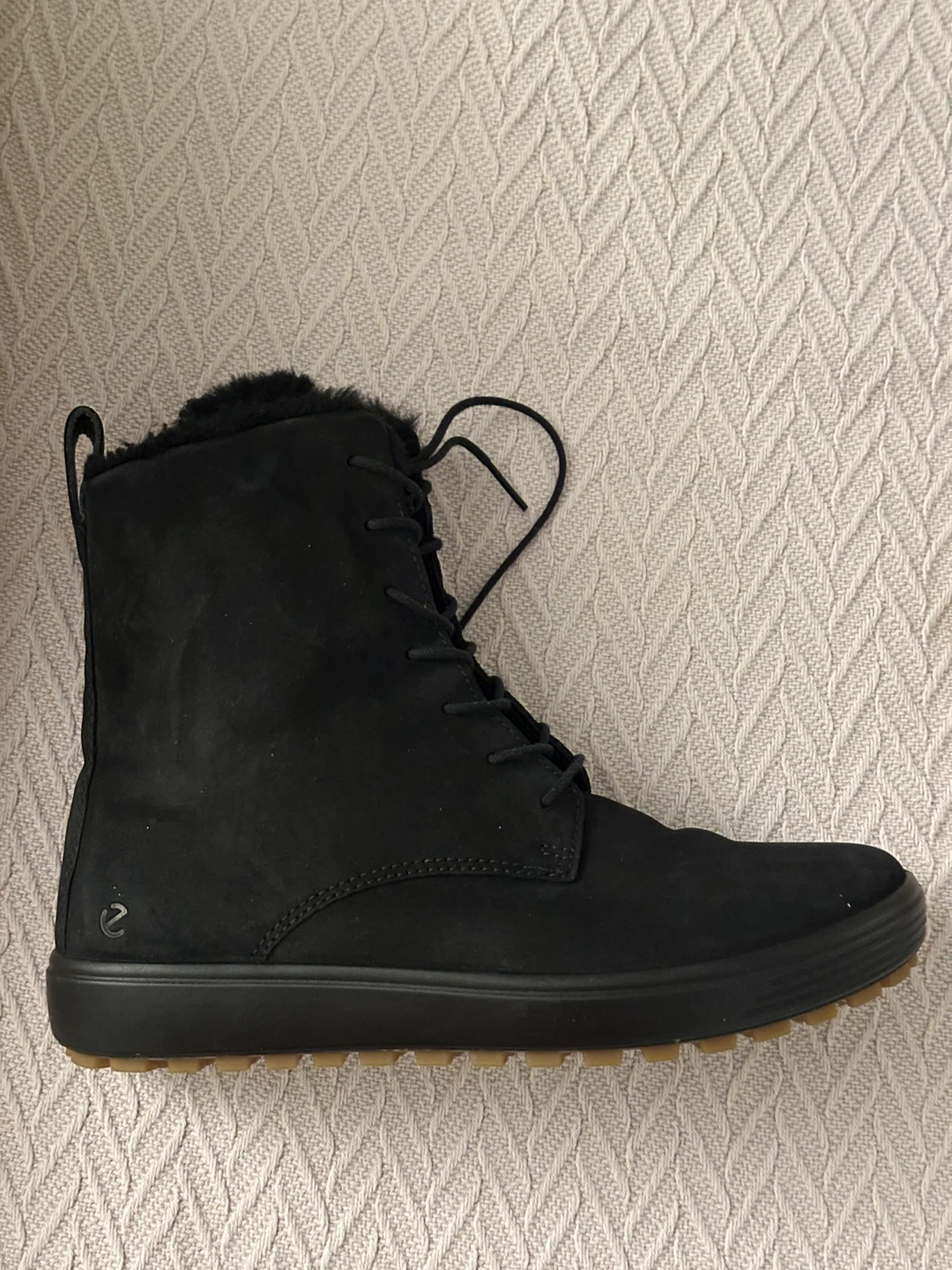 ECCO Black Suede Fur Lined Lace Up Winter Boots