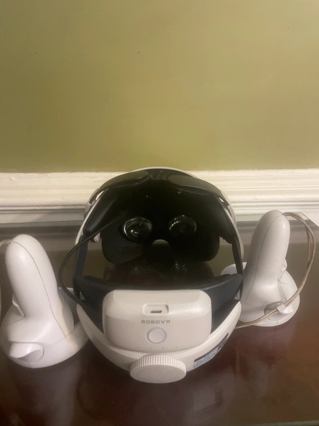 BOBOVR Headset with Controllers and quest two headset