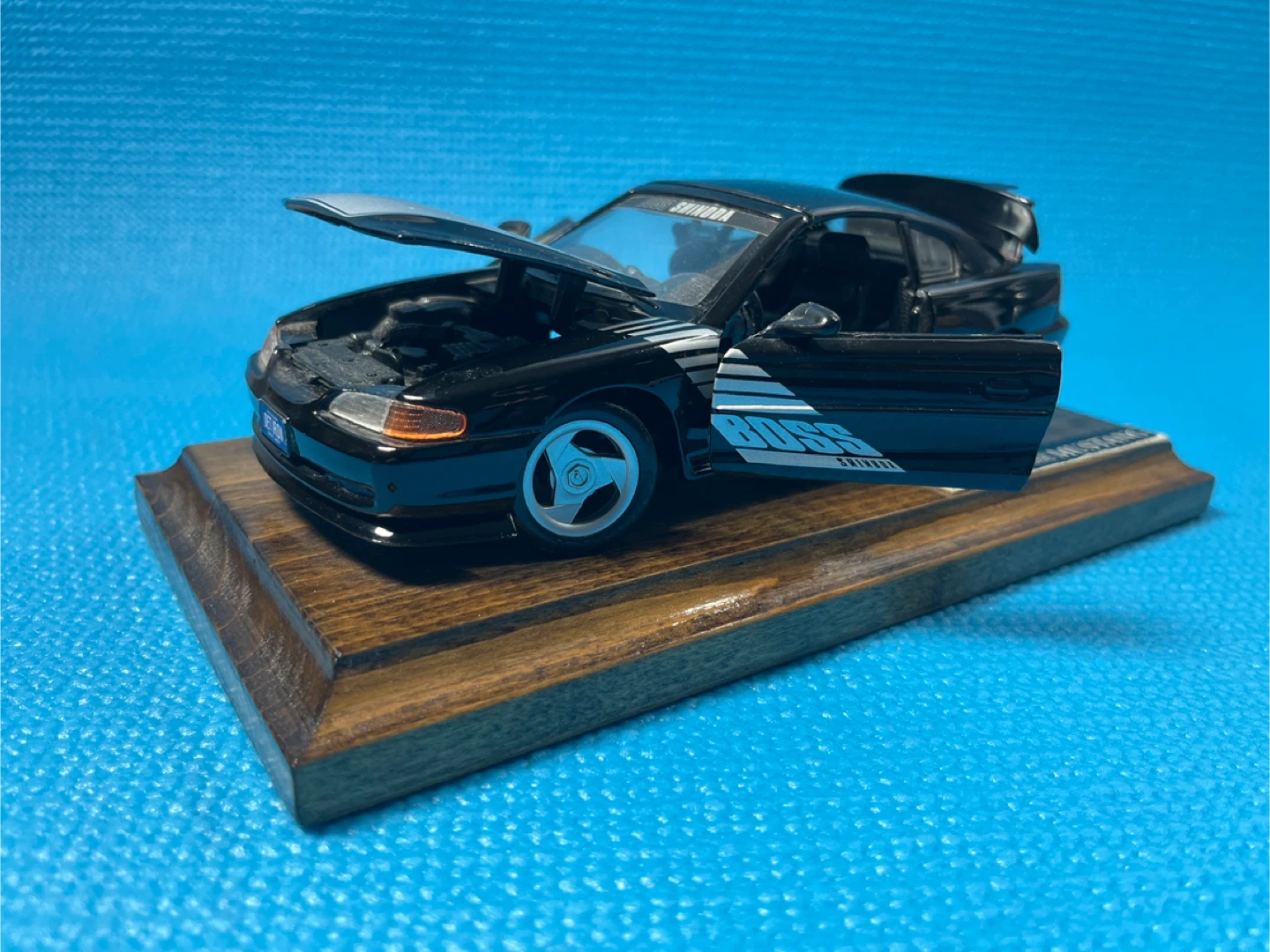 Rare Maisto 1/24 Shinoda Boss Ford Mustang – Collector’s Piece - photo 4
