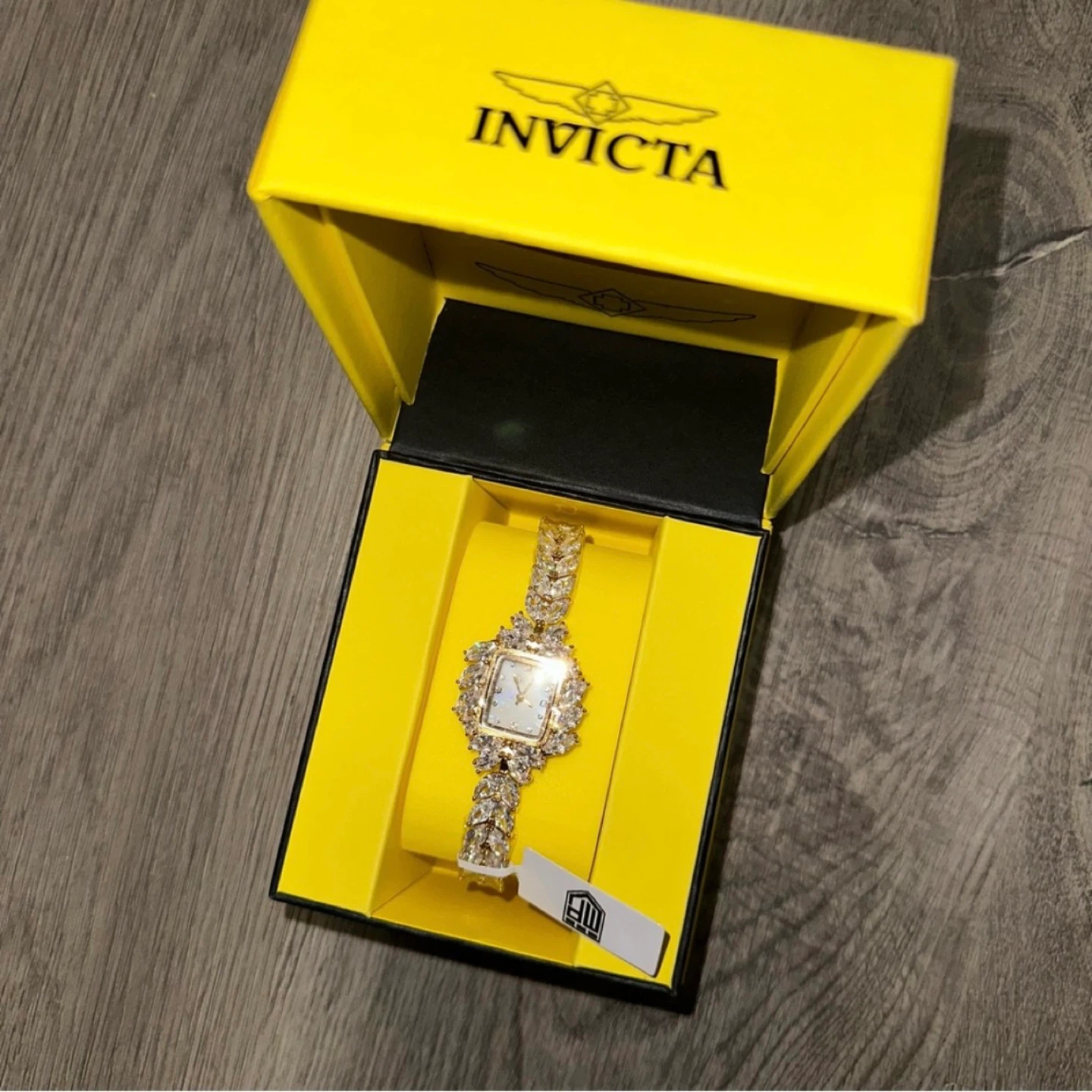 Montres Prestige X Invicta Women's Watch - 30mm, Gold (MPW-0180) - photo 2