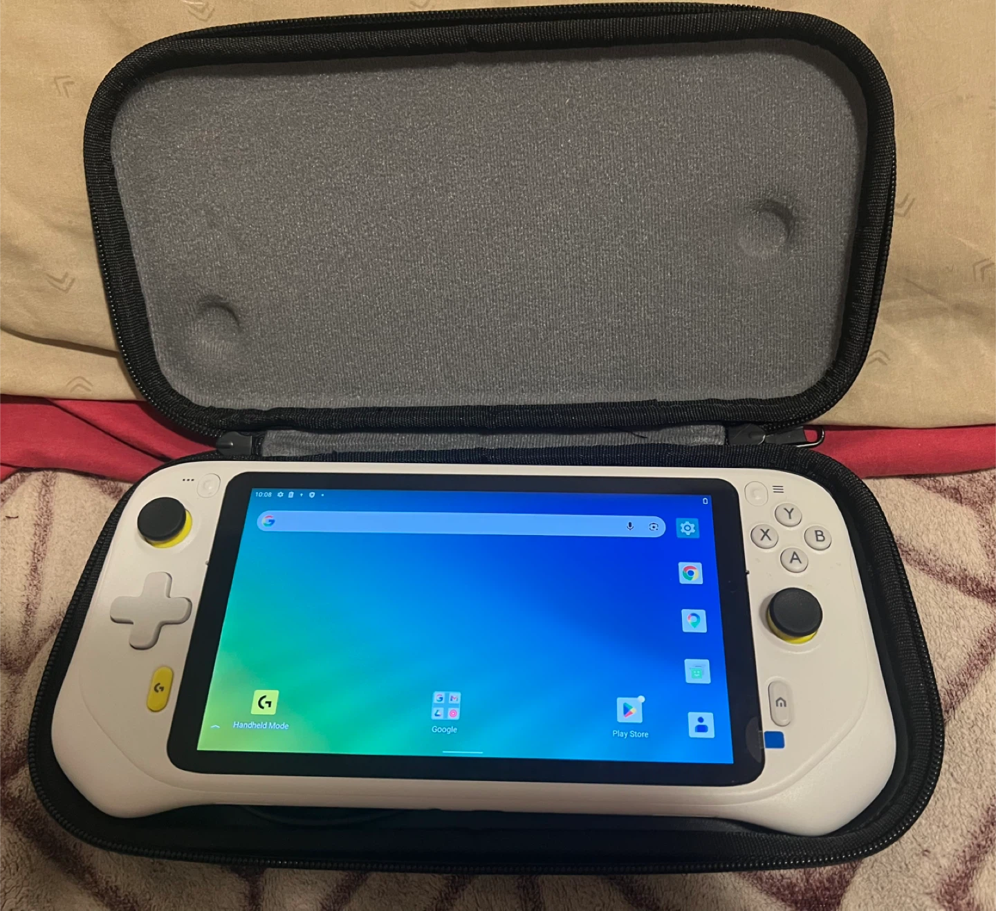 Logitech G Cloud Gaming Handheld