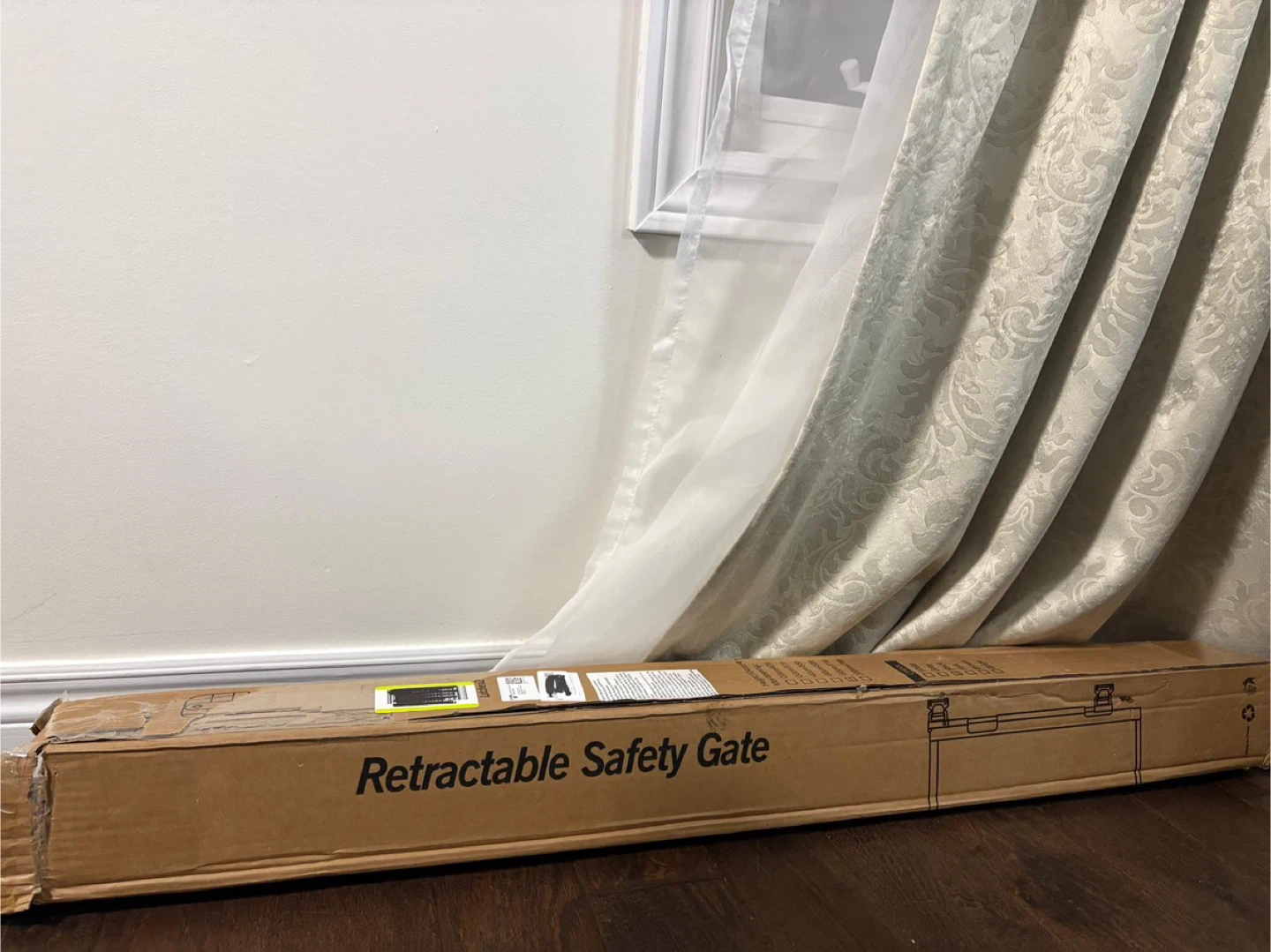 Retractable Safety Gate - Black