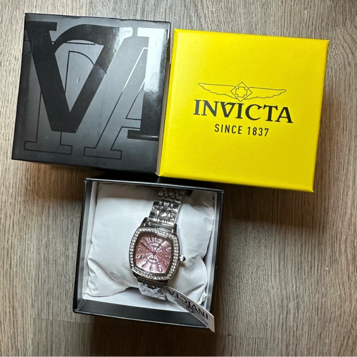 INVICTA NIB Wildflower Women’s Watch - 31mm