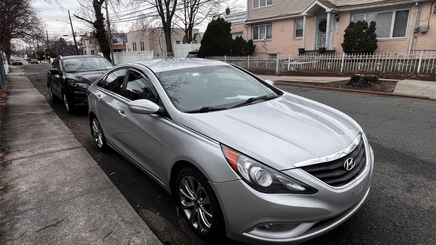 2013 Hyundai Sonata Sedan - photo 2