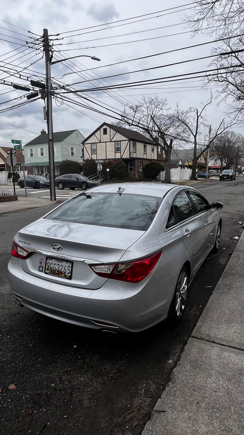 2013 Hyundai Sonata Sedan - photo 3