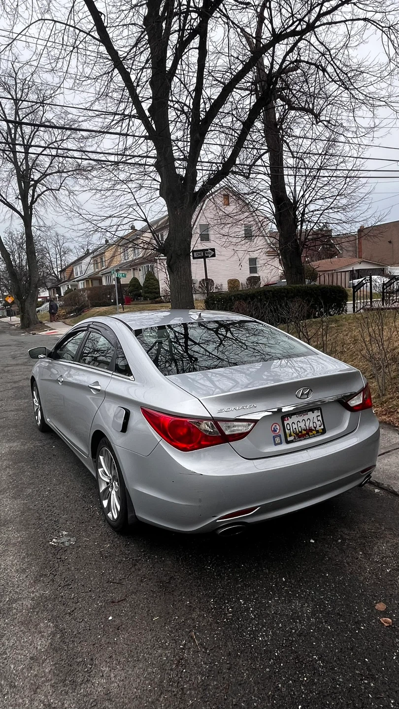2013 Hyundai Sonata Sedan - photo 4