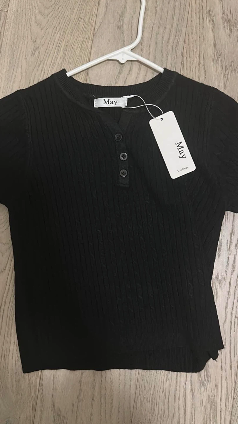 Black Ribbed knitted T shirt