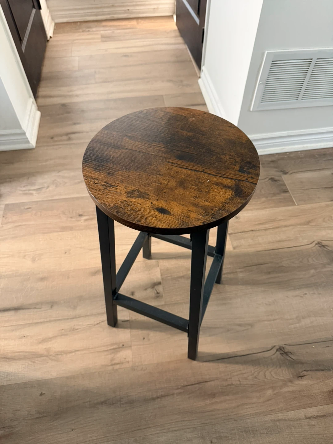 4 Round Top Bar Stool - Wood Look