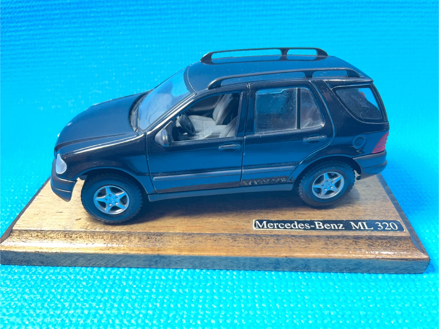 Rare 1997 Mercedes-Benz ML 320 | Maisto Special Edition 1:18