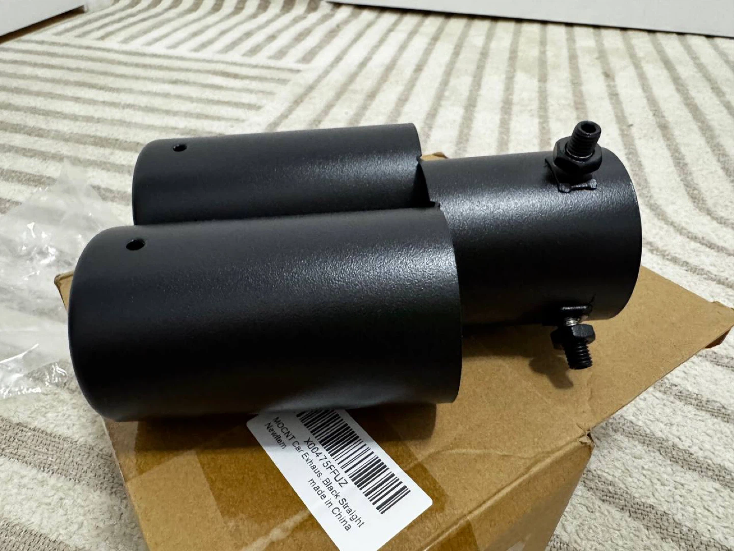 DUAL EXHAUST TIPS BLACK – AGGRESSIVE LOOK 🔥🚗 - photo 2