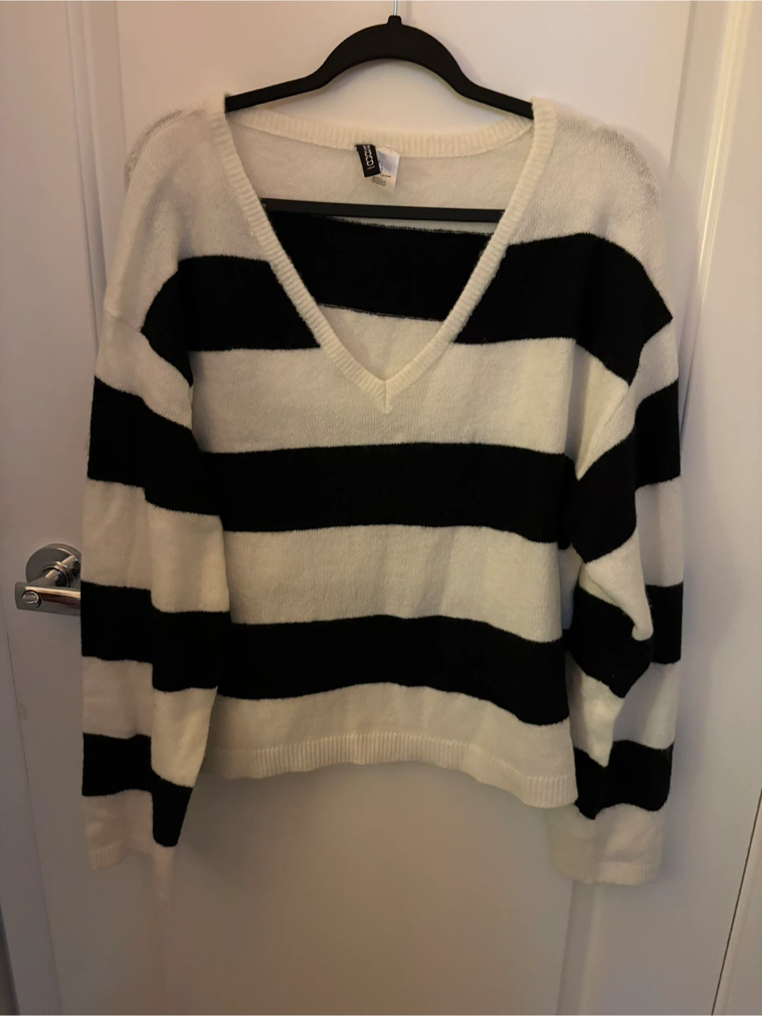 H&M Divided Black and White Striped V-Neck Sweater - Size L