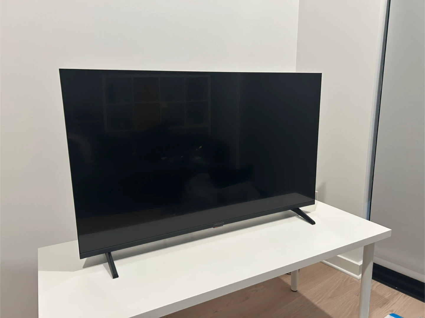 Smart TV (50”) – Great Condition – $120