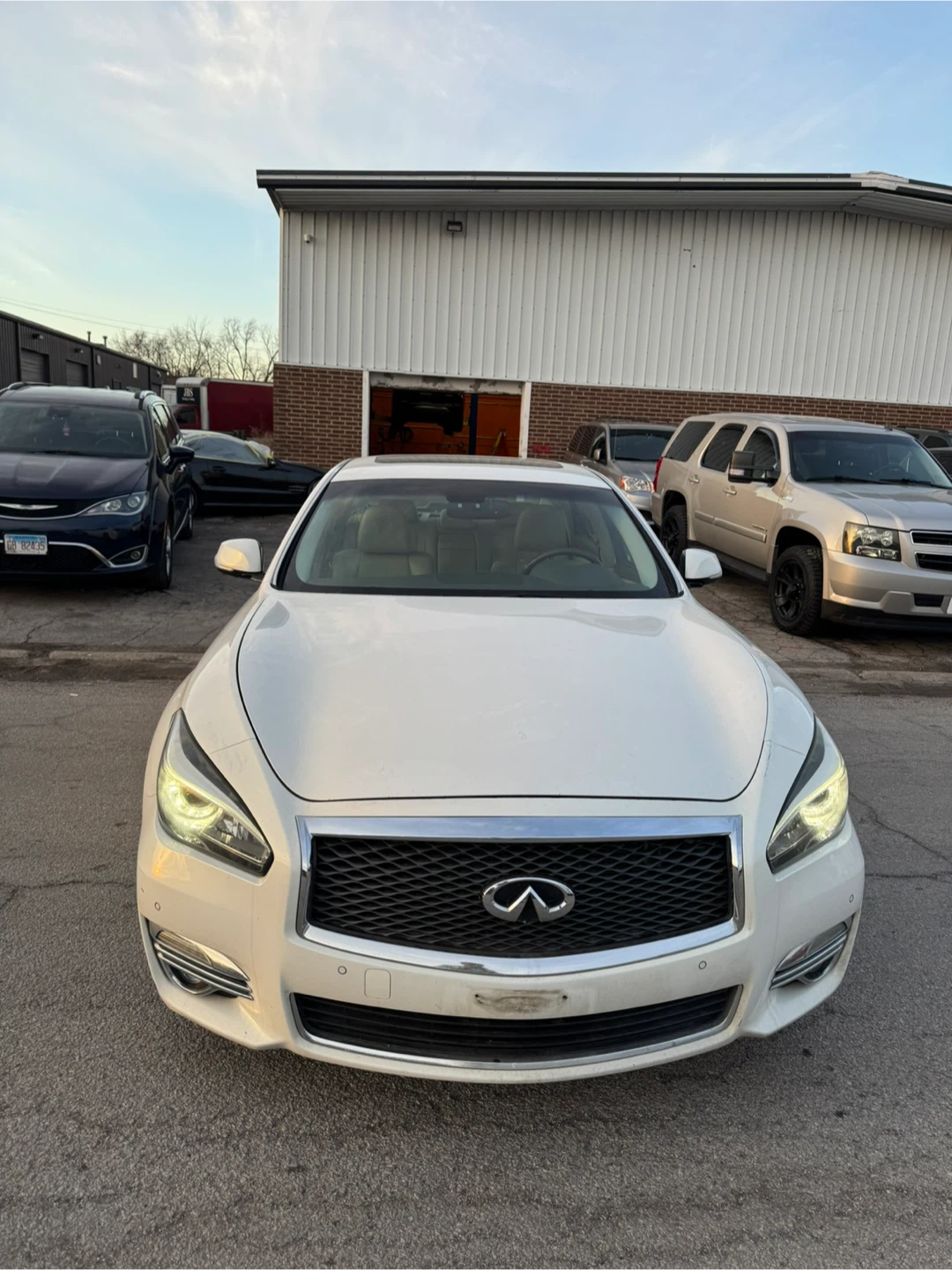 2015 Infiniti Q70 · 3.7 Sedan 4D