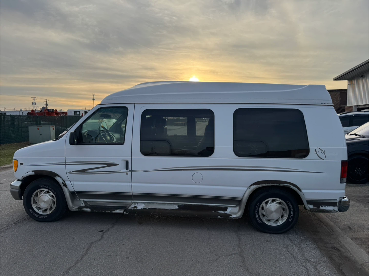 2001 Ford Econoline E150 Passenger · Van - photo 4
