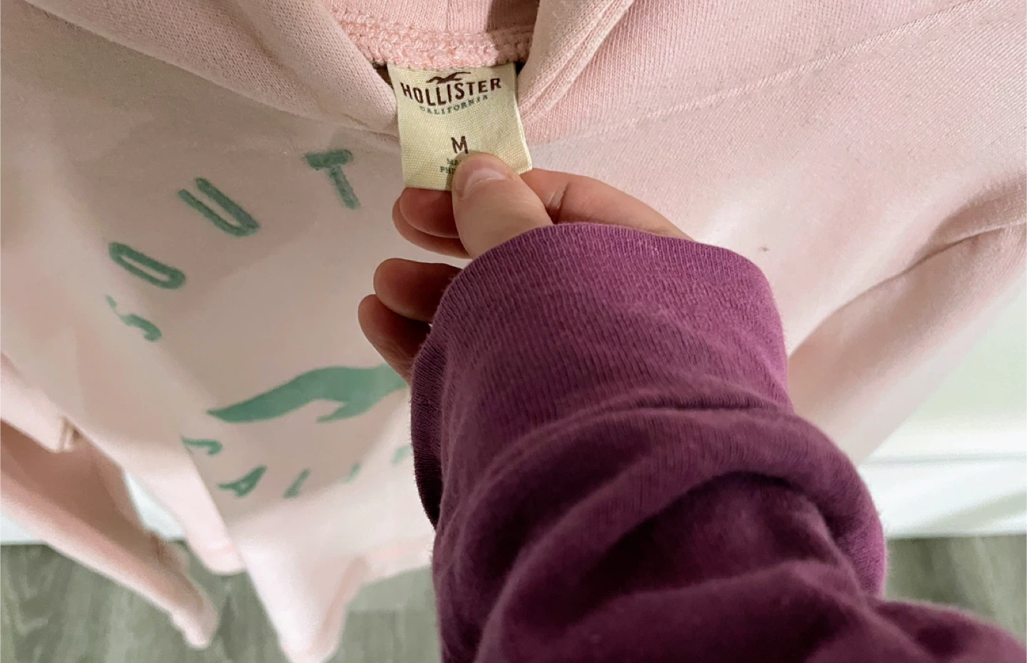 Hollister Pink Graphic Hoodie - Size M - photo 2