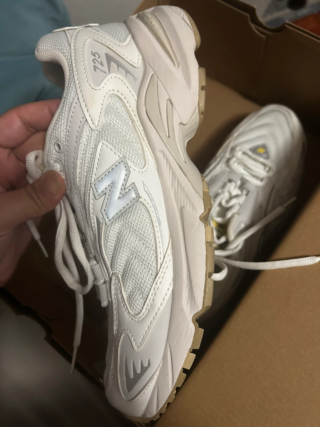 New Balance 725 Sneakers White - photo 4