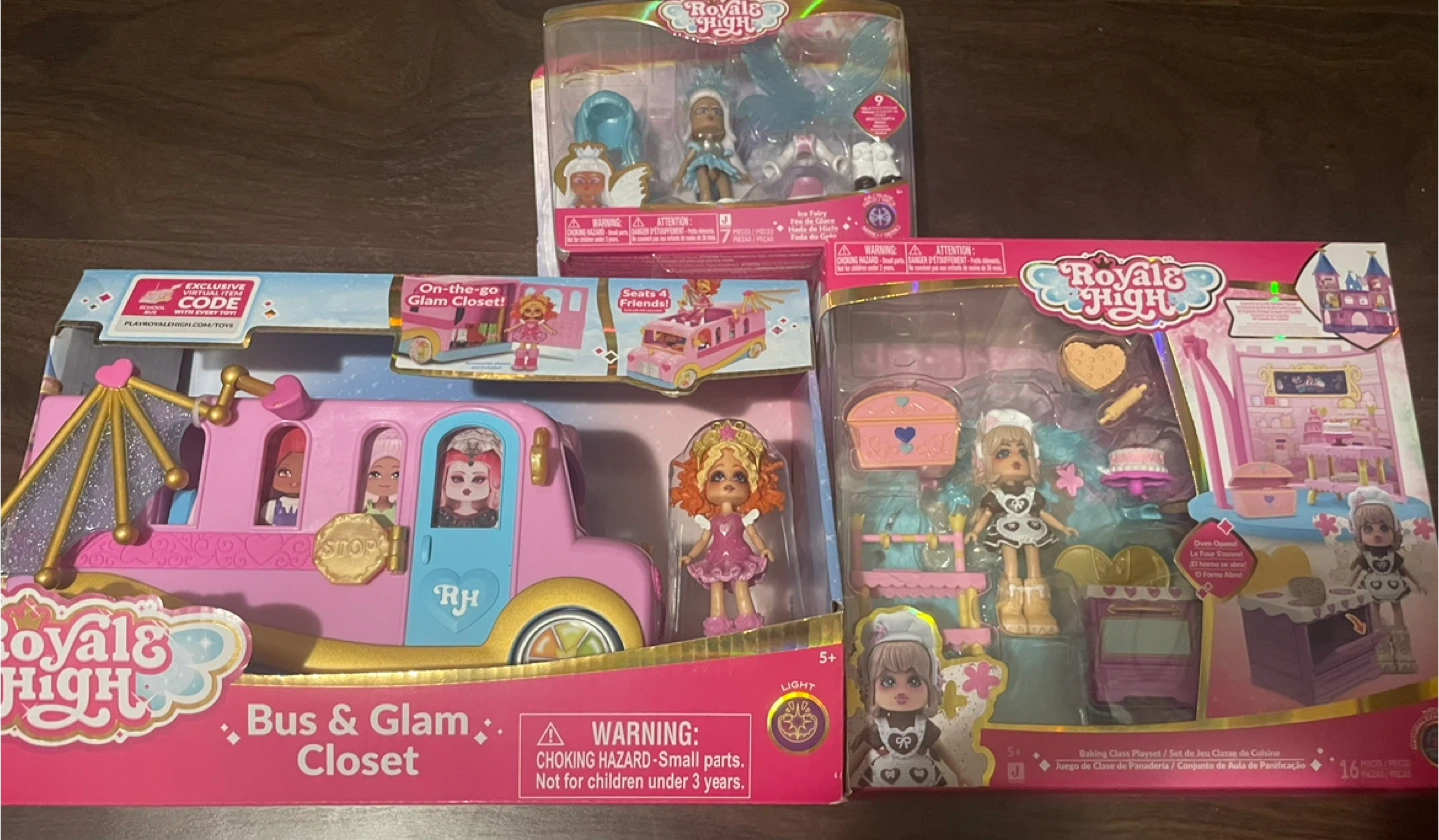 Royale High Doll and Playsets (NO CODE)