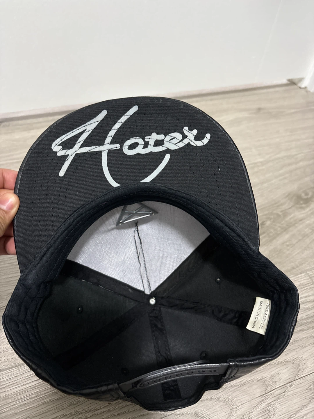 Black "Hater" Snapback Cap - Faux Leather - photo 2