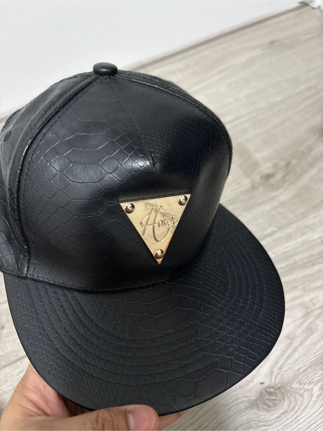Black "Hater" Snapback Cap - Faux Leather - photo 4