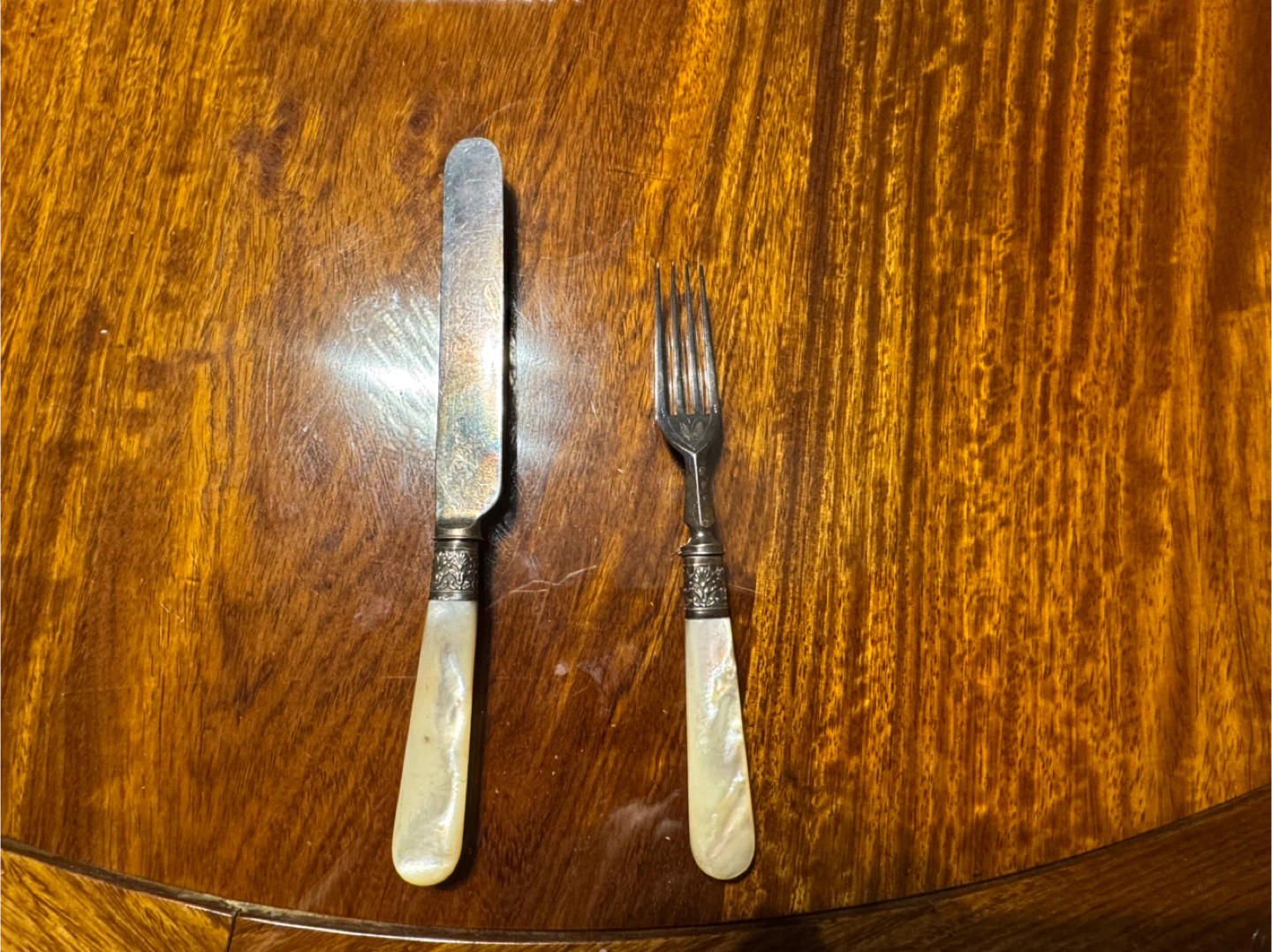 Victorian Mother of Pearl Handle 2pc Cutlery Set