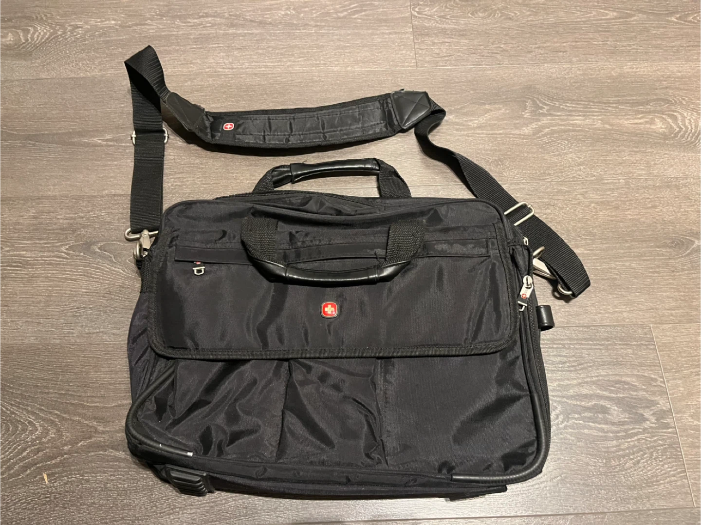 Black Swiss Gear Laptop Bag