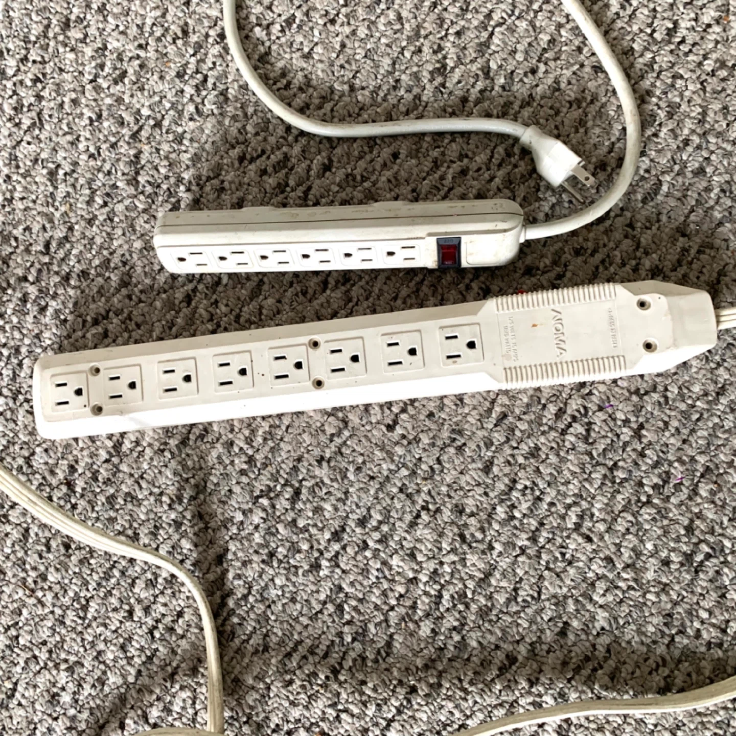 Power Bars - Electronics - Bar Surge Protector - photo 2