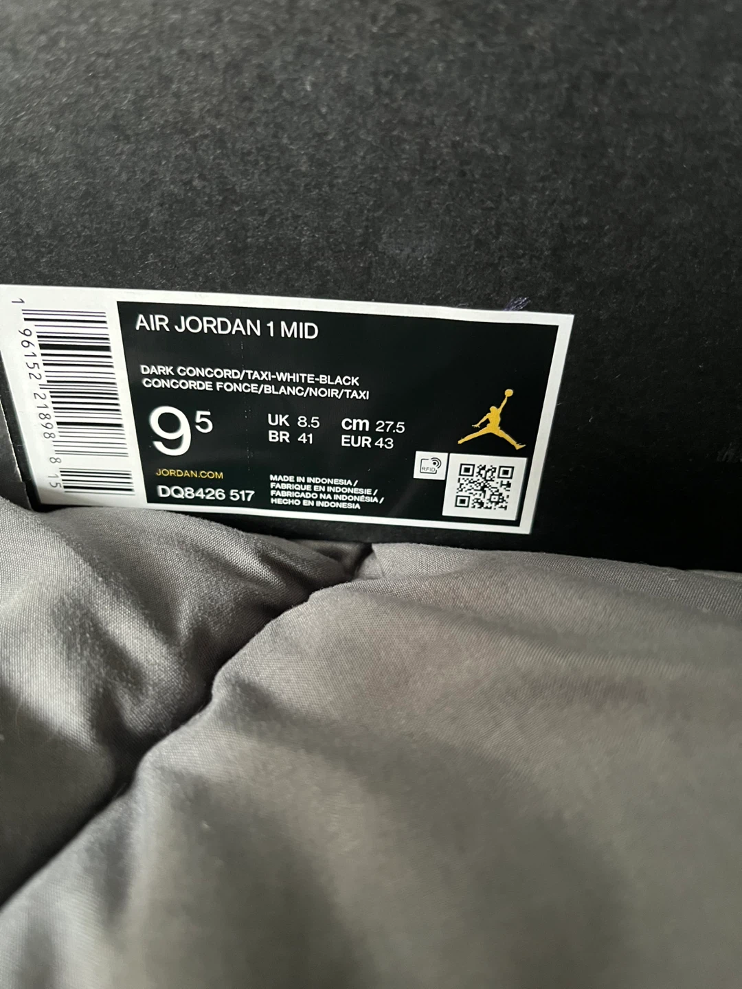 3 pairs of jordans size 9.5-10 - photo 4