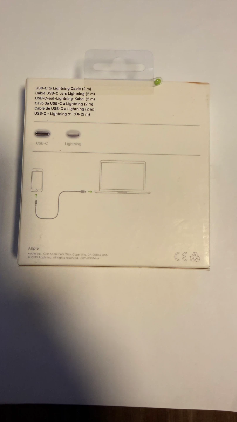 Apple 35W Dual USB-C Port Adapter & USB-C to Lightning Cable - photo 4